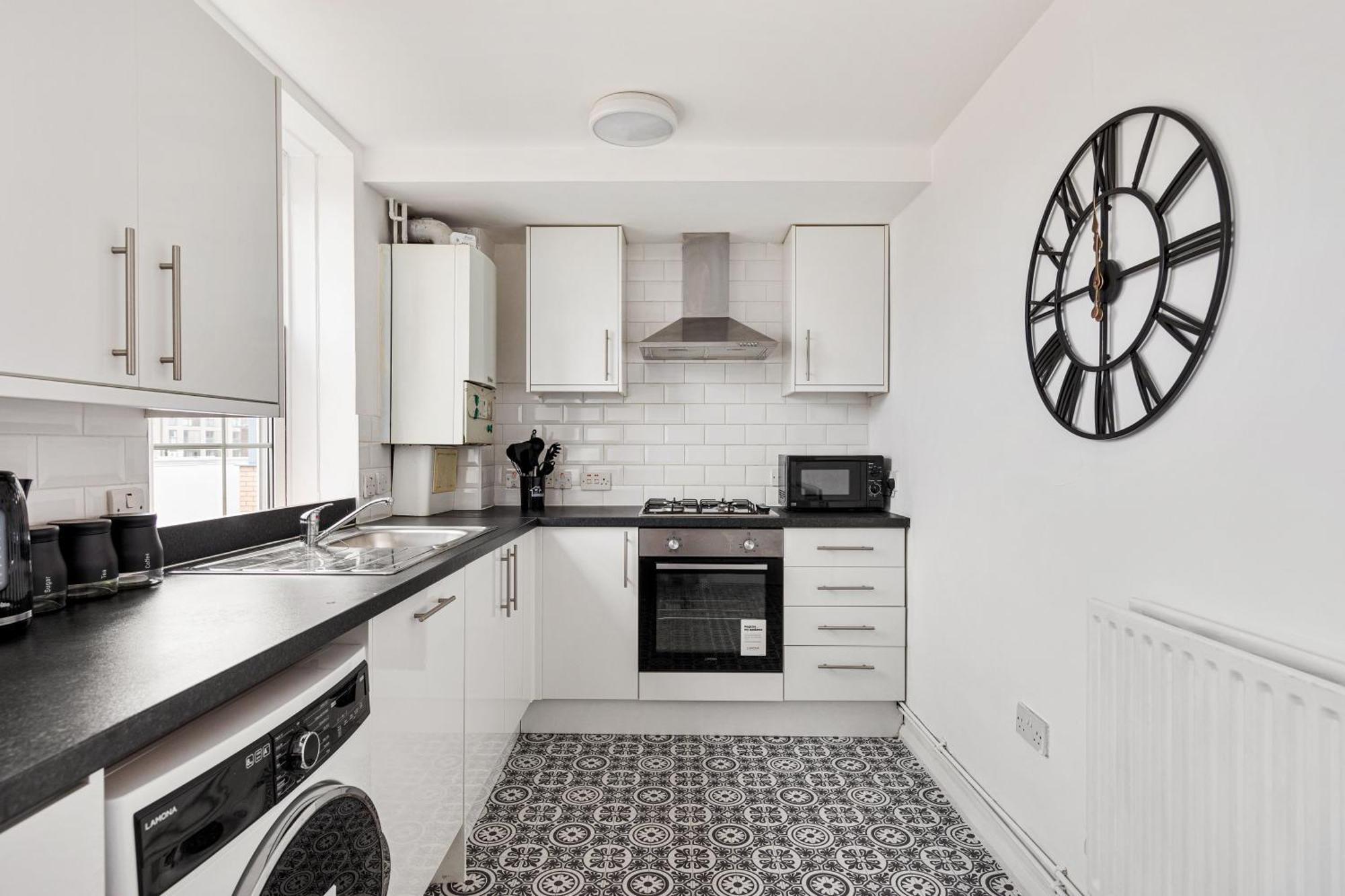 Sleek Shoreditch Hideout - 2 Bed Gem With Balcony In Central Лондон Екстериор снимка